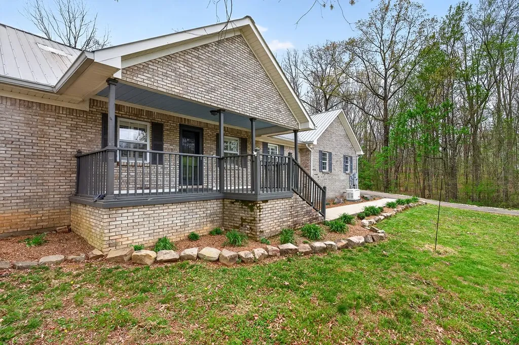 152 Black Mountain Road E Dunlap TN 37327