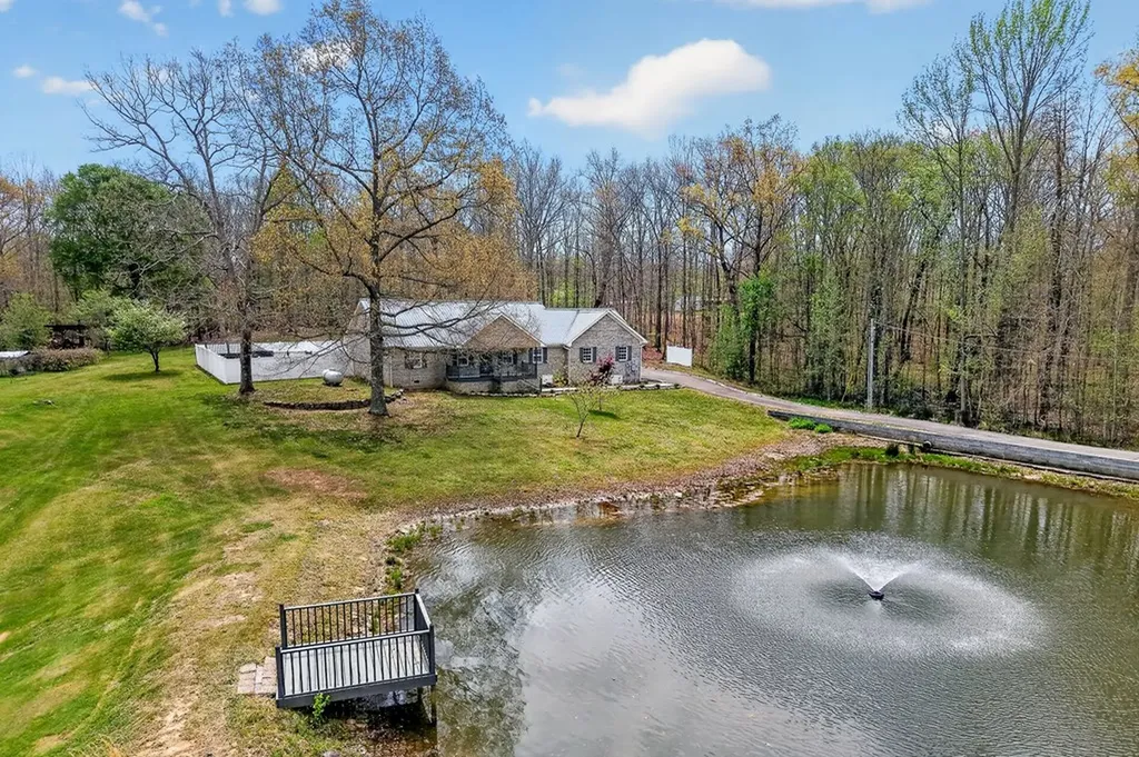 152 Black Mountain Road E Dunlap TN 37327