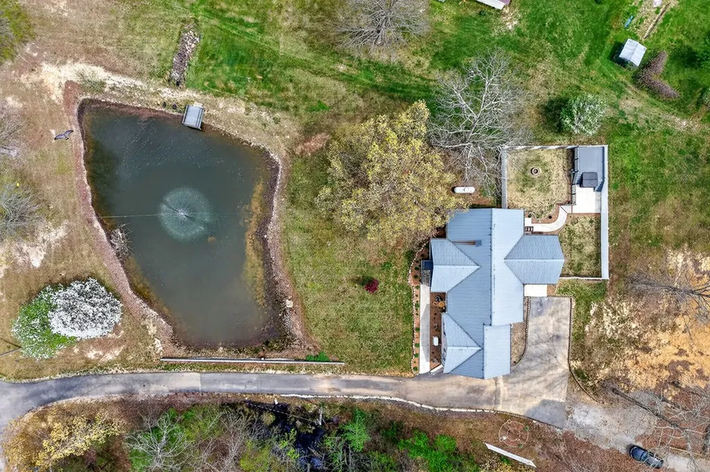 152 Black Mountain Road E Dunlap TN 37327
