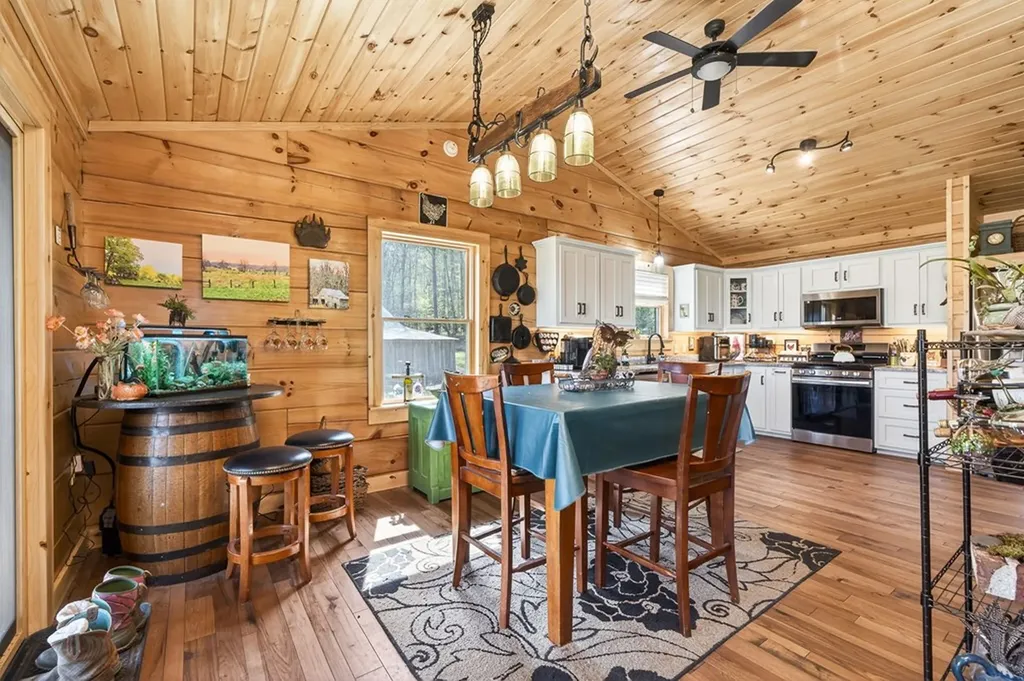1218 Moody Road Byrdstown TN 38549
