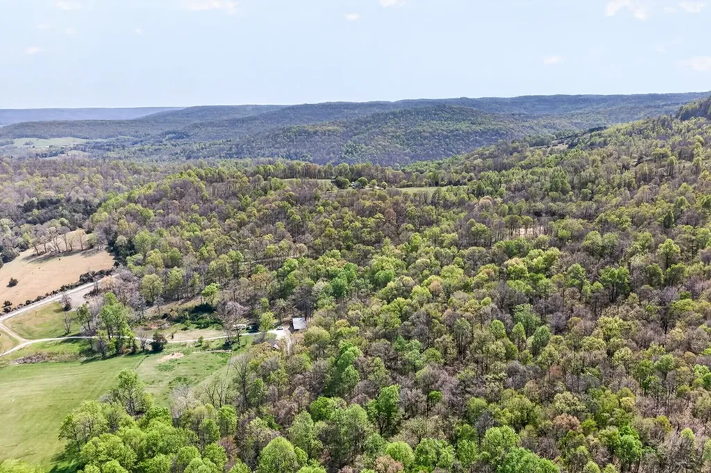 1218 Moody Road Byrdstown TN 38549