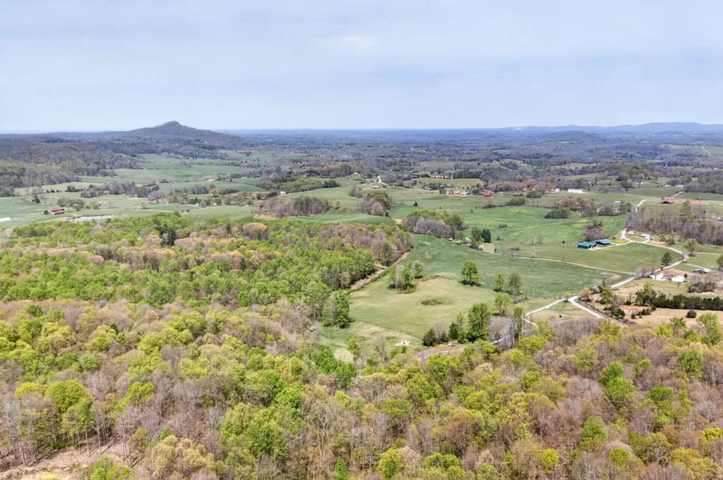 1218 Moody Road Byrdstown TN 38549