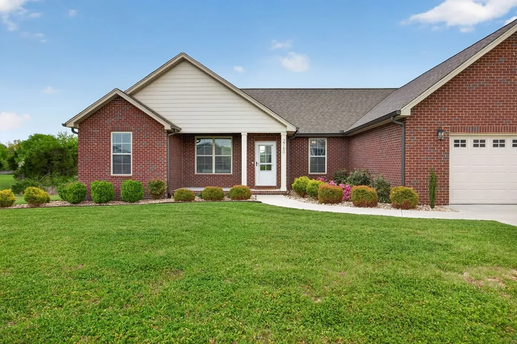 2760 Autumn Woods Trail Cookeville TN 38501