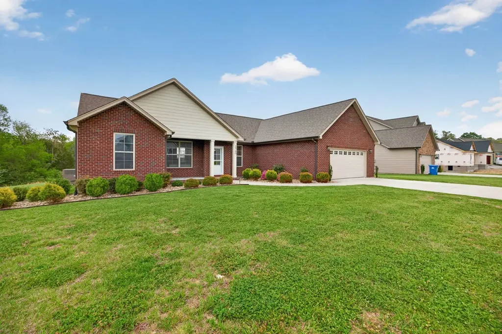 2760 Autumn Woods Trail Cookeville TN 38501