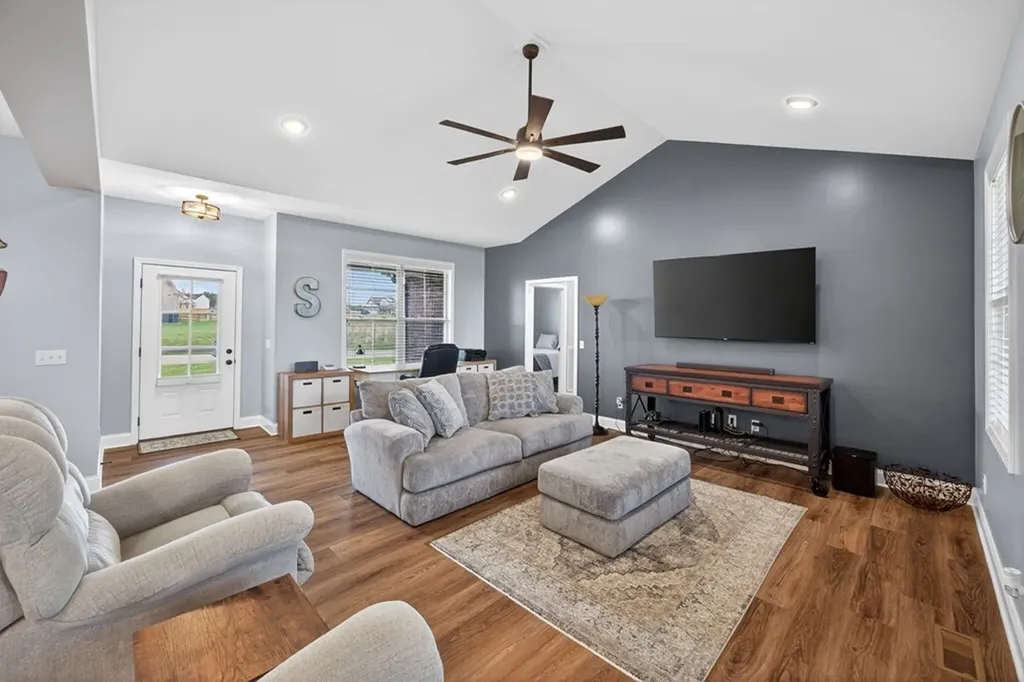 2760 Autumn Woods Trail Cookeville TN 38501