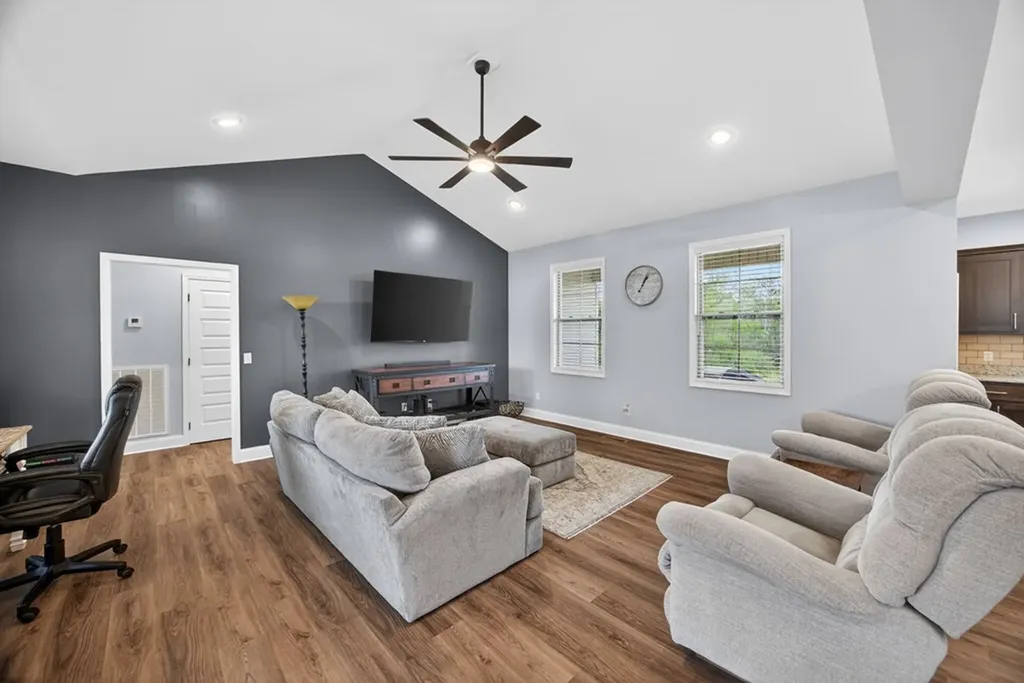 2760 Autumn Woods Trail Cookeville TN 38501