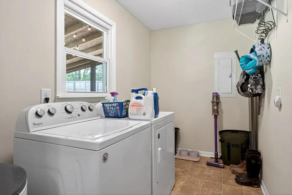 237 Armstrong Road Doyle TN 38559