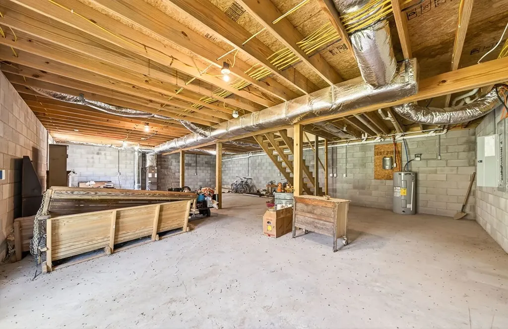 525 Riley Creek Road Whitleyville TN 38588