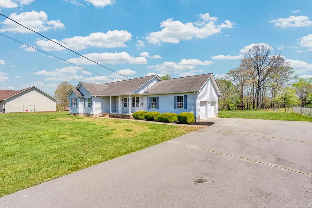 199 Tomahawk Lane Doyle TN 38559