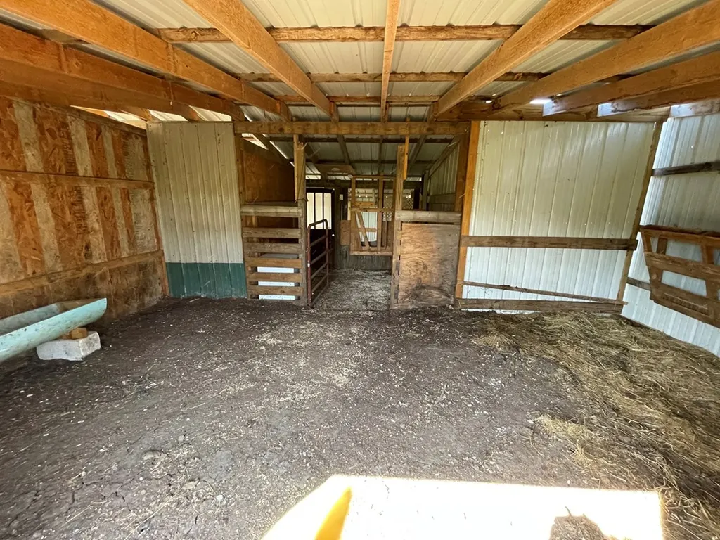 1951 Hall Road Clarkrange TN 38556