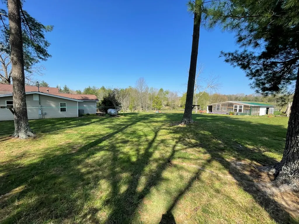 1951 Hall Road Clarkrange TN 38556