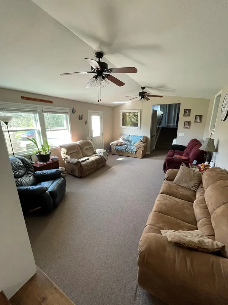1951 Hall Road Clarkrange TN 38556