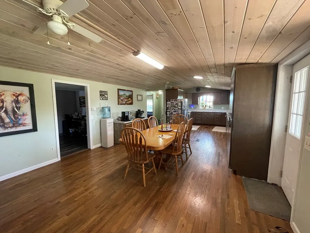 1951 Hall Road Clarkrange TN 38556