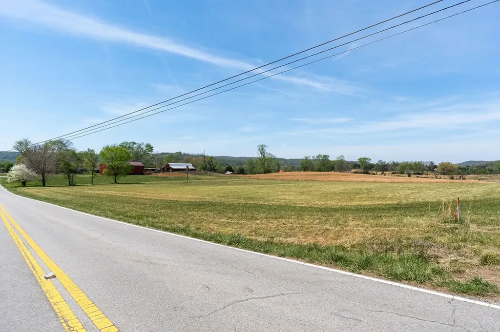 00 Monterey Highway Sparta TN 38583