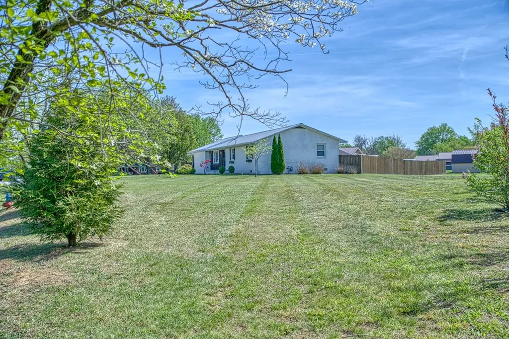 858 Greenland Cookeville TN 38501