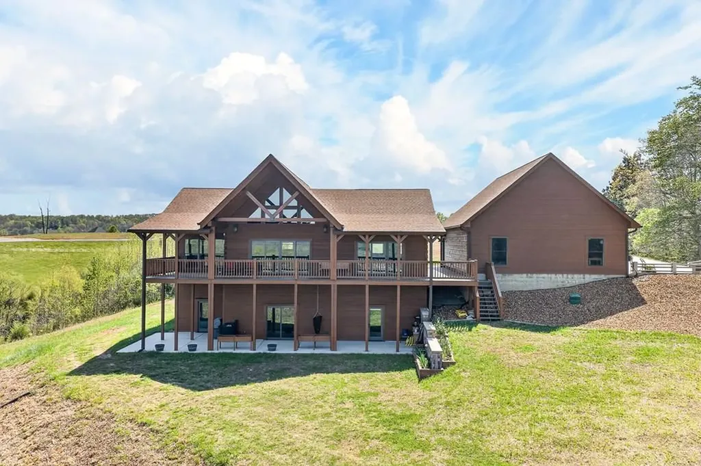 800 Quail Run Byrdstown TN 38549