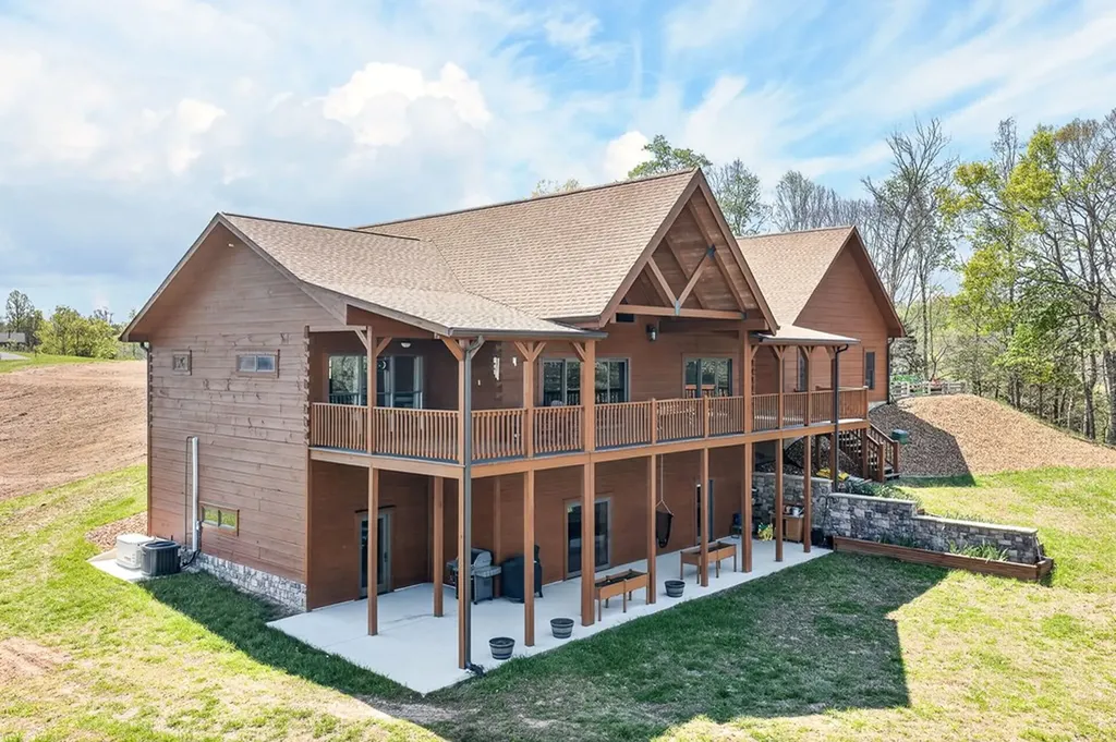 800 Quail Run Byrdstown TN 38549