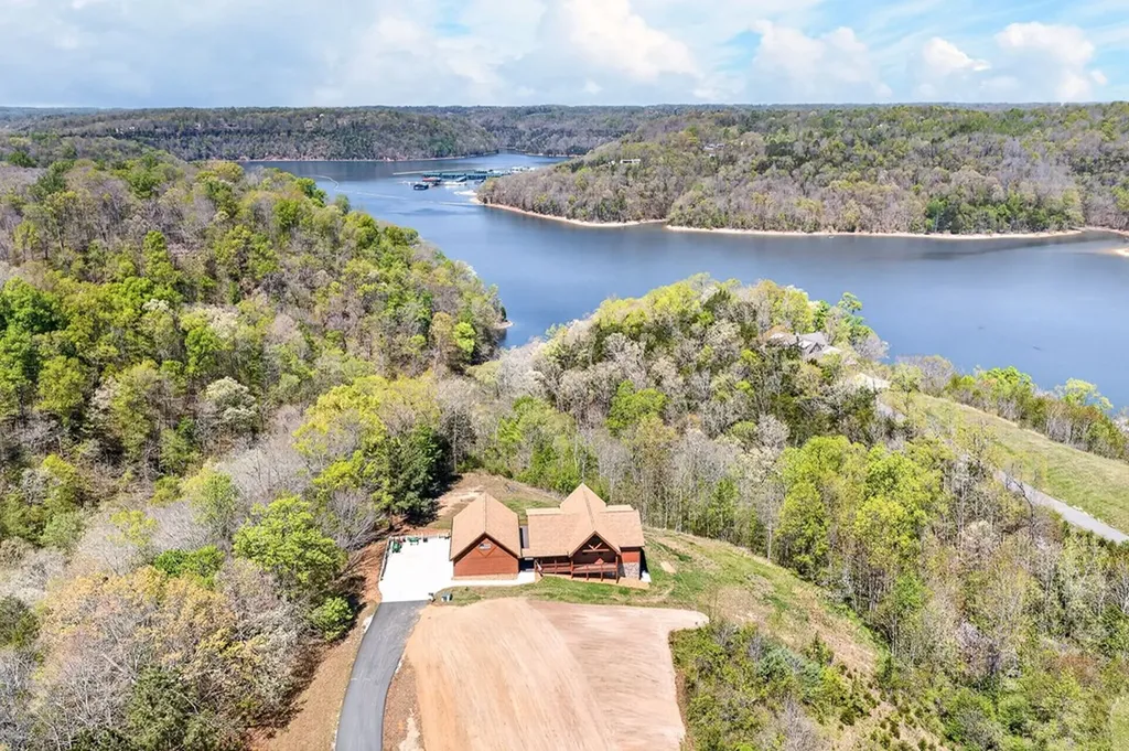 800 Quail Run Byrdstown TN 38549