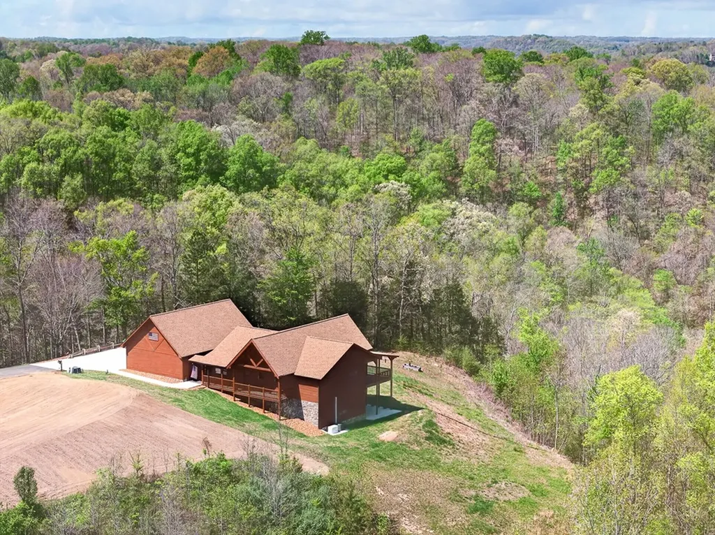 800 Quail Run Byrdstown TN 38549