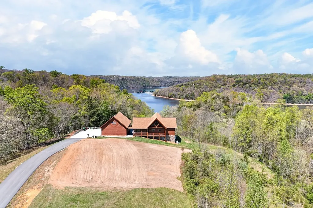 800 Quail Run Byrdstown TN 38549