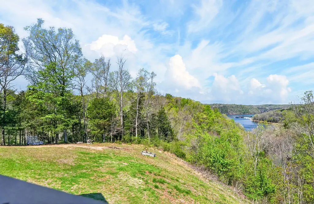 800 Quail Run Byrdstown TN 38549