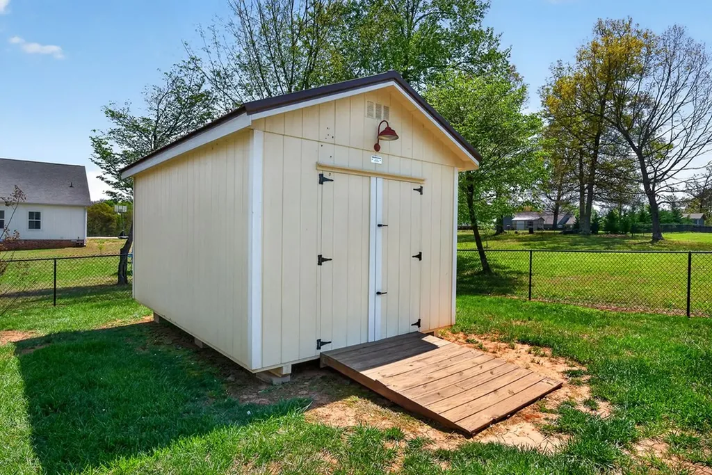 750 Honeysuckle Lane Sparta TN 38583