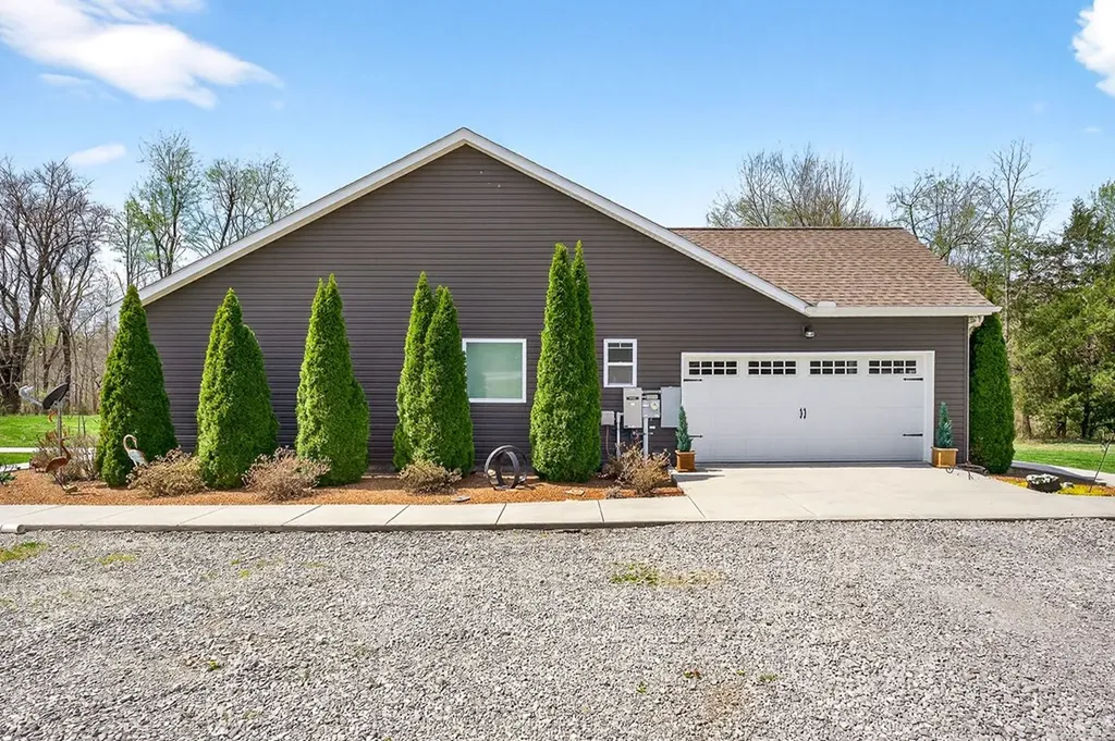 6081 Buck Mountain Road Cookeville TN 38506
