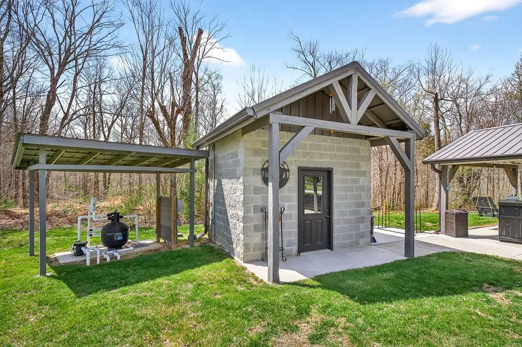 6081 Buck Mountain Road Cookeville TN 38506