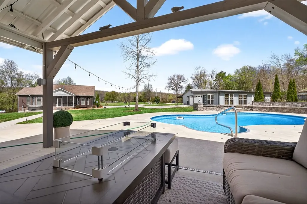 6081 Buck Mountain Road Cookeville TN 38506