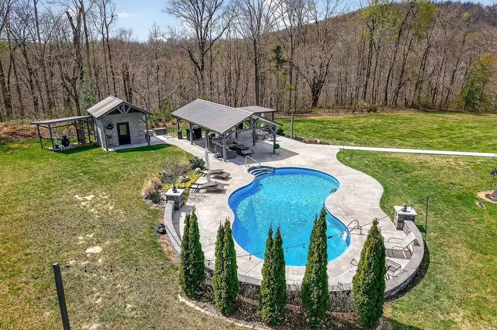 6081 Buck Mountain Road Cookeville TN 38506