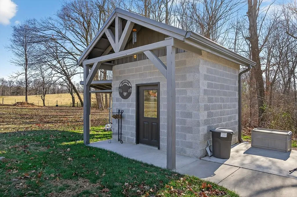 6081 Buck Mountain Road Cookeville TN 38506