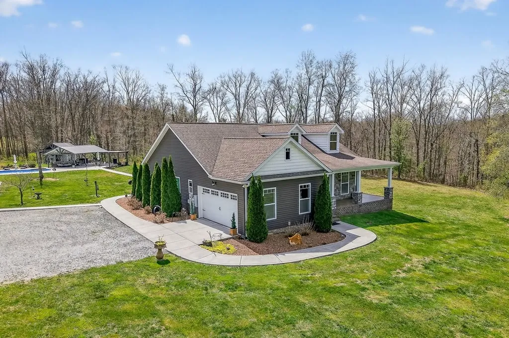 6081 Buck Mountain Road Cookeville TN 38506