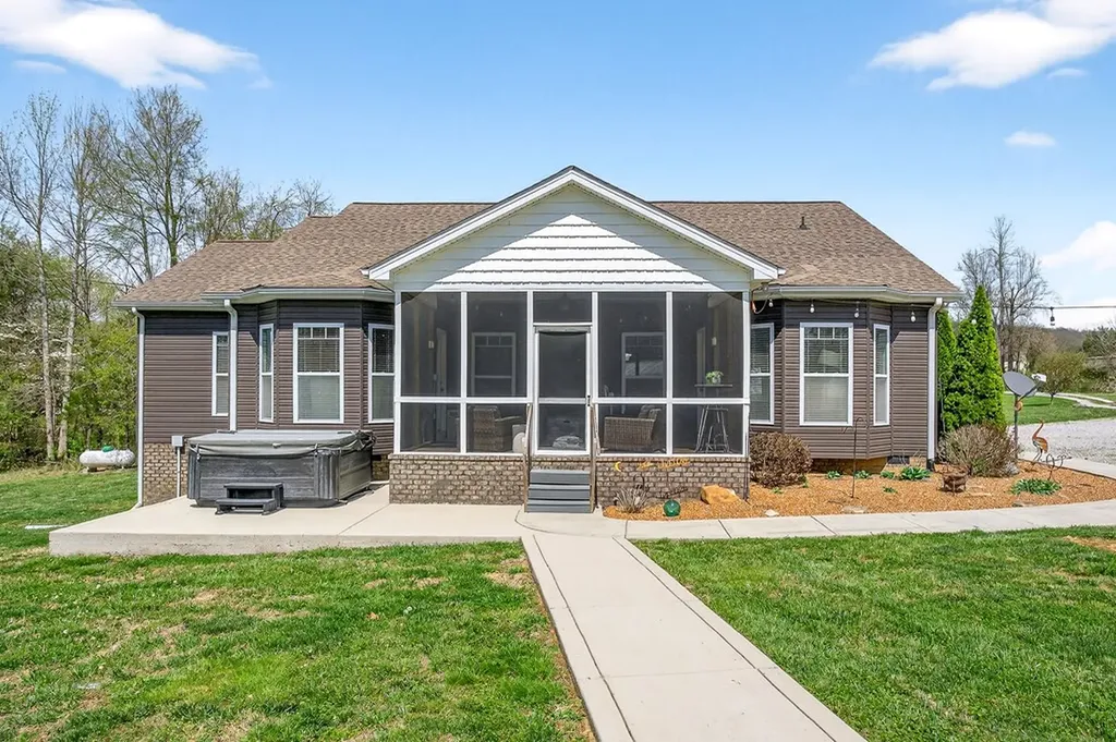 6081 Buck Mountain Road Cookeville TN 38506