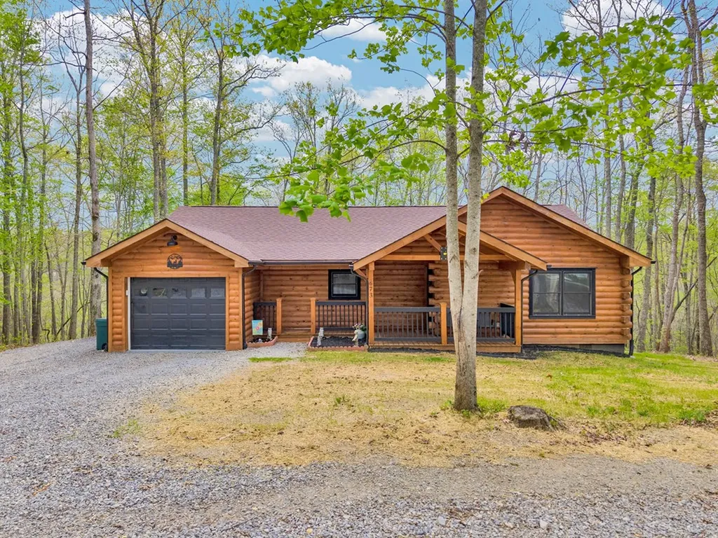673 Arrowhead Lane Moss TN 38575