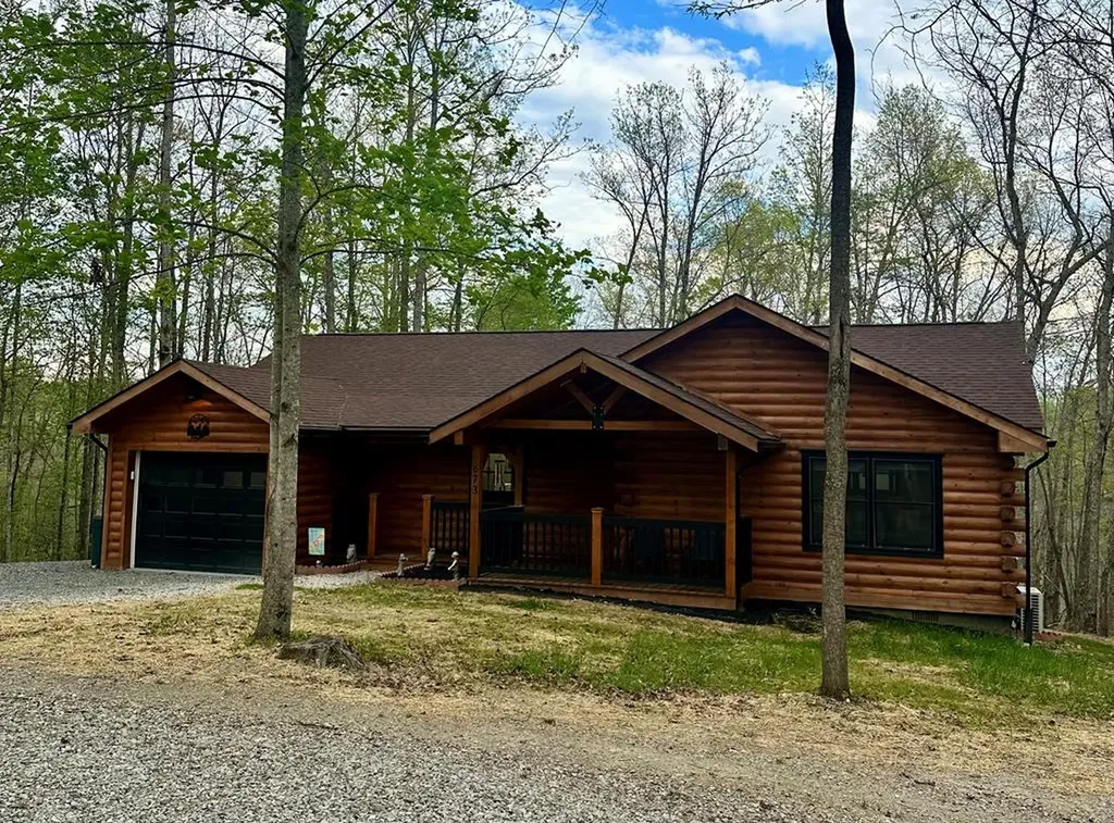 673 Arrowhead Lane Moss TN 38575