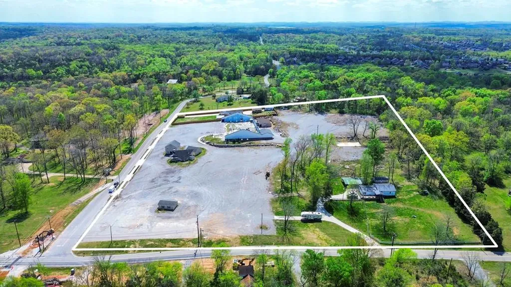 2060 Old Lebanon Dirt Road Mount Juliet TN 37122