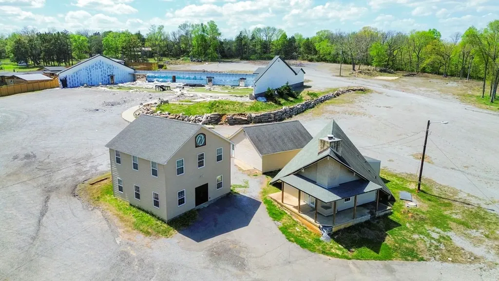 2060 Old Lebanon Dirt Road Mount Juliet TN 37122