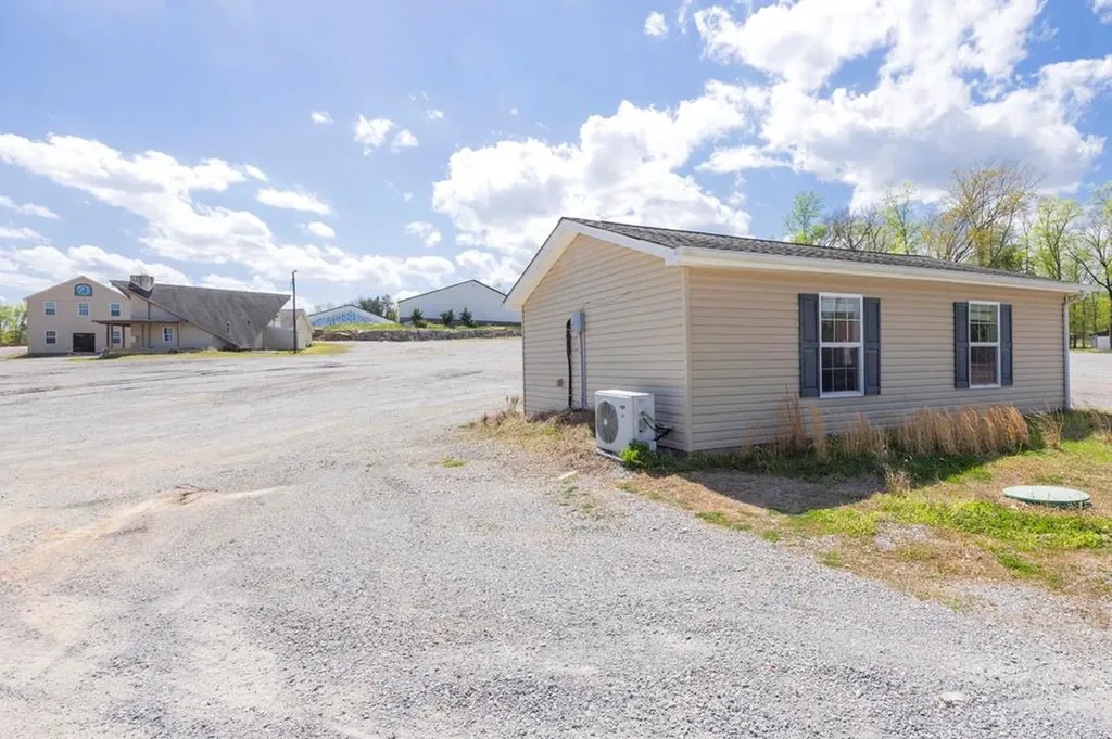 2060 Old Lebanon Dirt Road Mount Juliet TN 37122