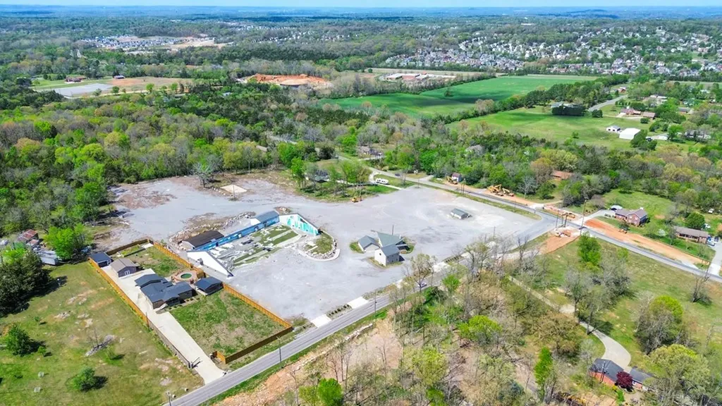 2060 Old Lebanon Dirt Road Mount Juliet TN 37122