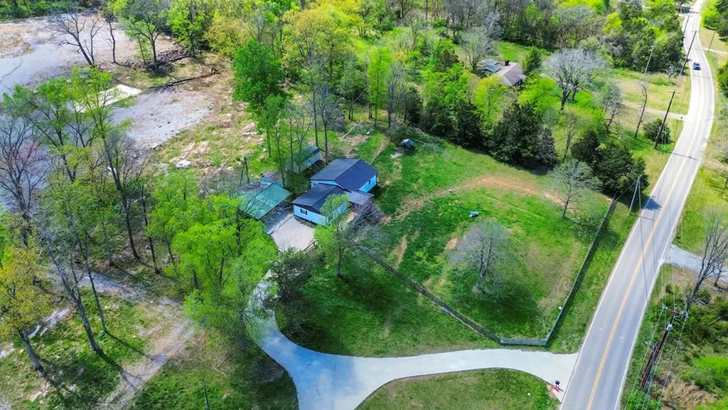 2060 Old Lebanon Dirt Road Mount Juliet TN 37122