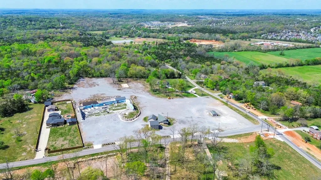 2060 Old Lebanon Dirt Road Mount Juliet TN 37122