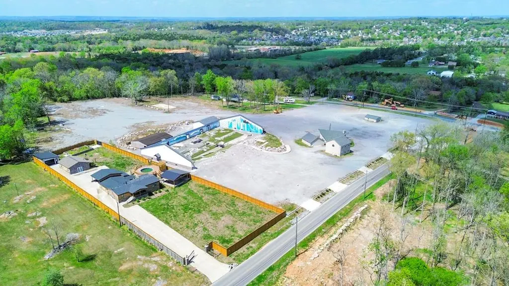 2060 Old Lebanon Dirt Road Mount Juliet TN 37122