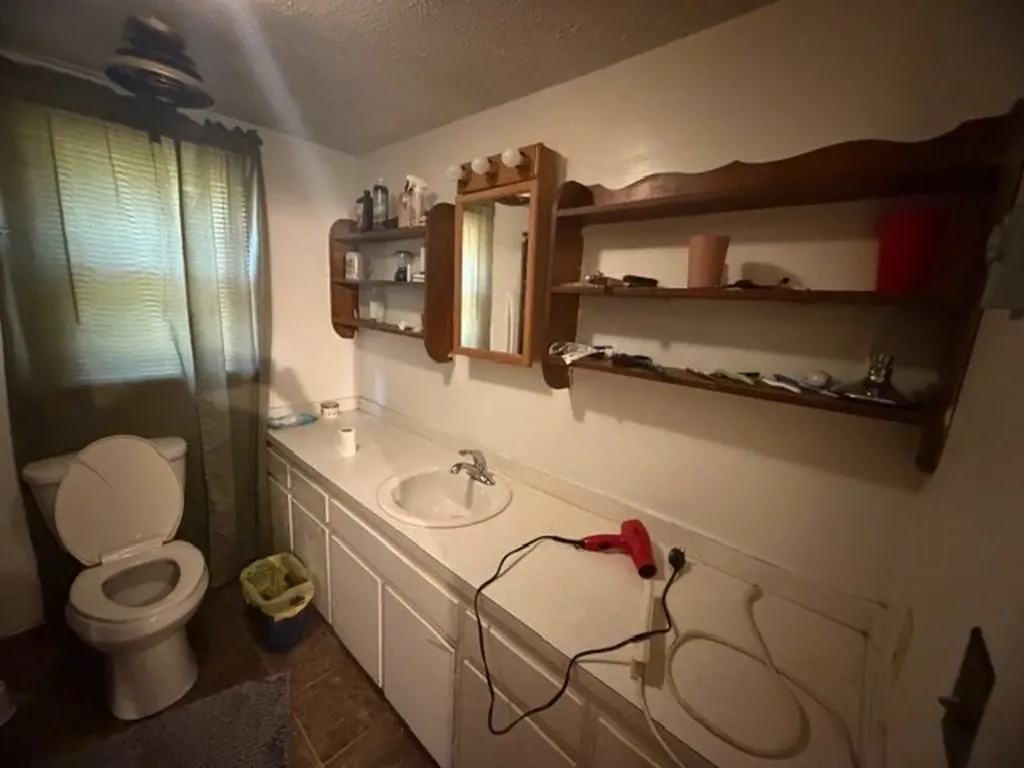 1246 Wolf River Byrdstown TN 38549