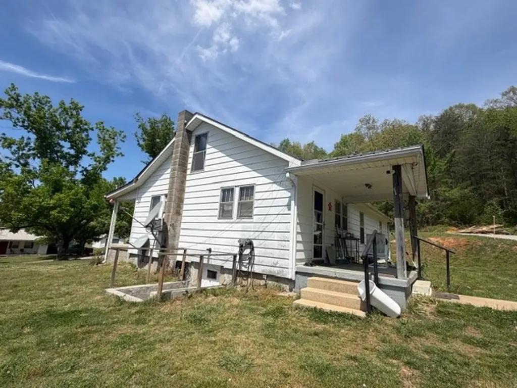 1246 Wolf River Byrdstown TN 38549