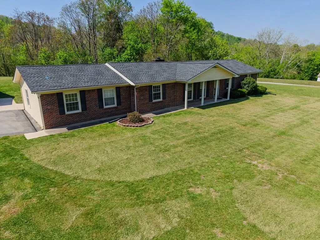 5027 Rocky Point Road Cookeville TN 38506