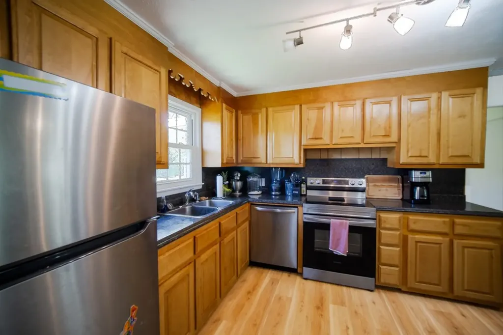 5027 Rocky Point Road Cookeville TN 38506