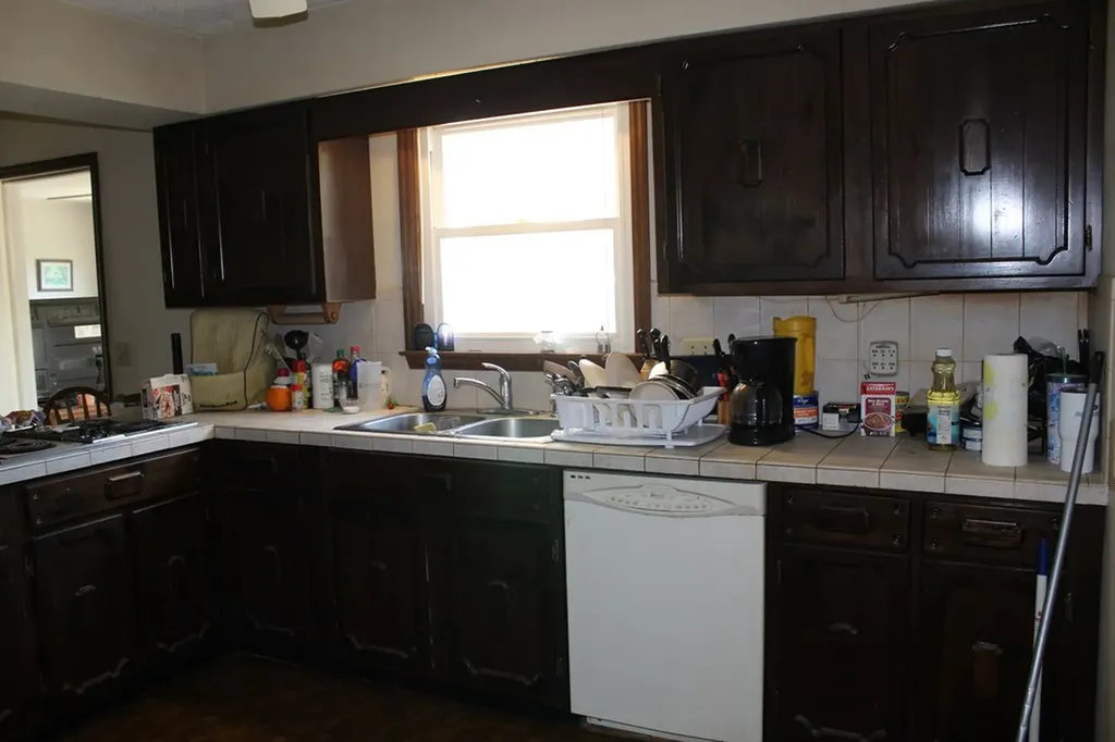2134 Williamsburg Circle Cookeville TN 38506