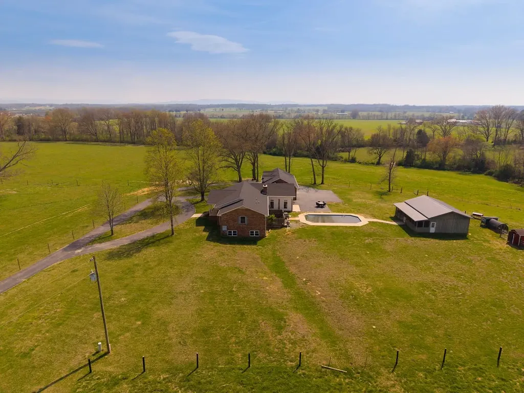 280 Ervin Lane Mcminnville TN 37110