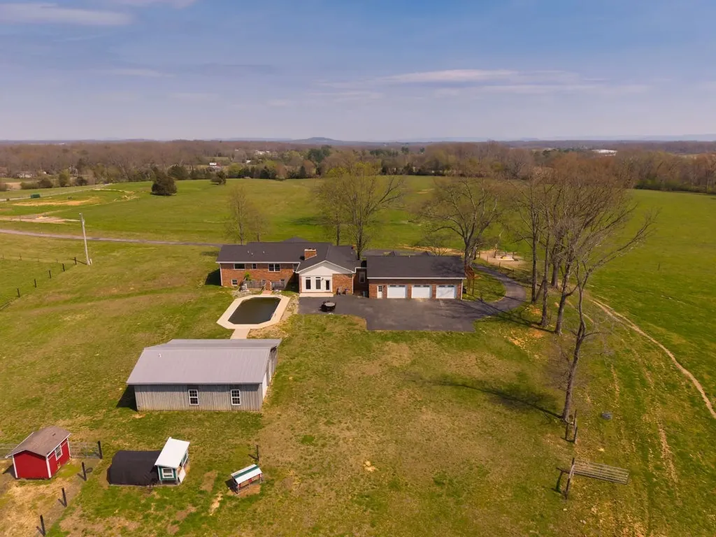 280 Ervin Lane Mcminnville TN 37110