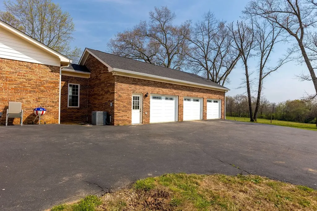 280 Ervin Lane Mcminnville TN 37110